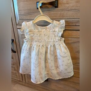 Baby Gap Girls Ivory Starts Moon Gold Smocked Dress Size 3-6 Months